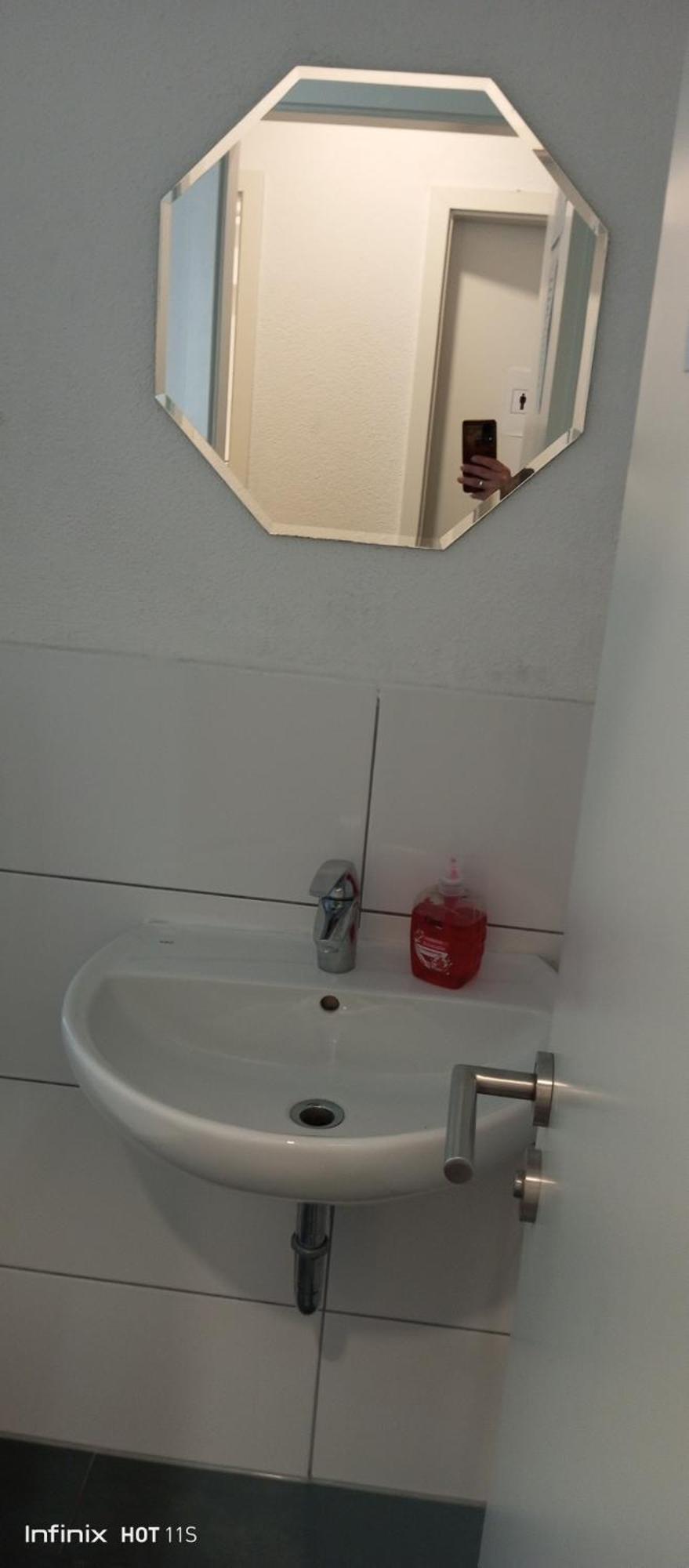 Gemuetliches Lisa Zimmer Mit Gemeinschaftskueche Heilbronn Zentrum Exteriér fotografie