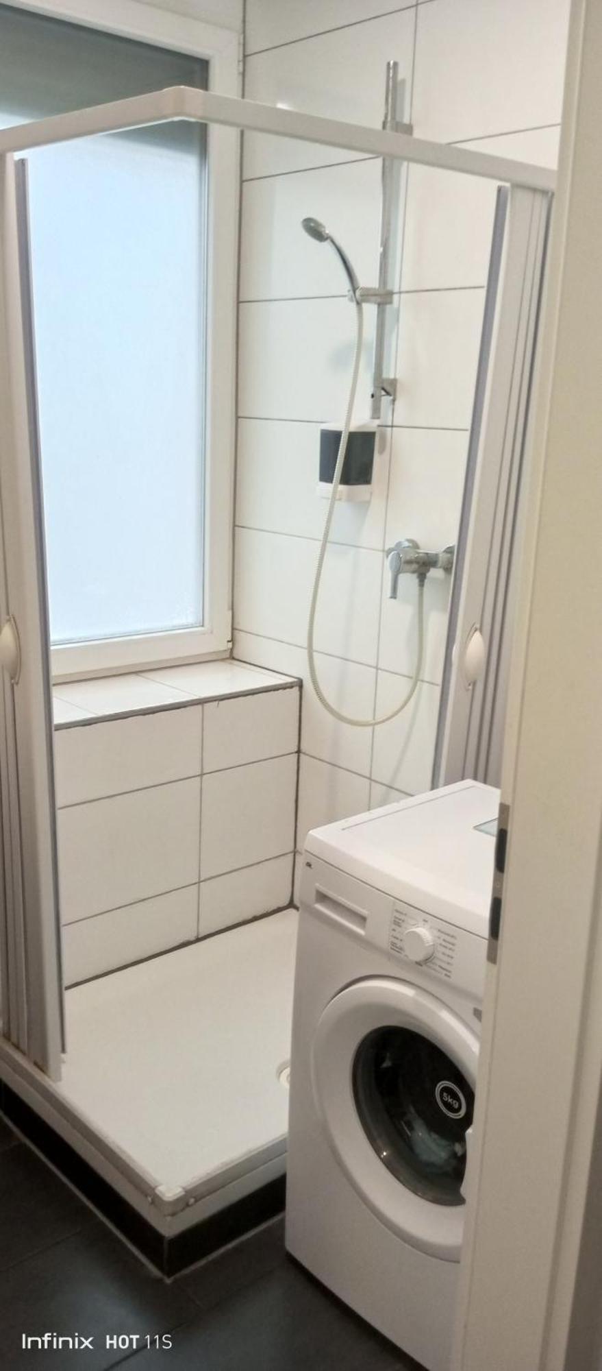 Gemuetliches Lisa Zimmer Mit Gemeinschaftskueche Heilbronn Zentrum Exteriér fotografie